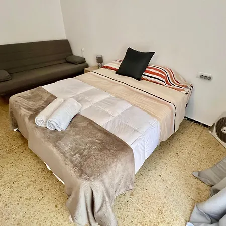 3br - Beachfront Balcony Haven * Alicante