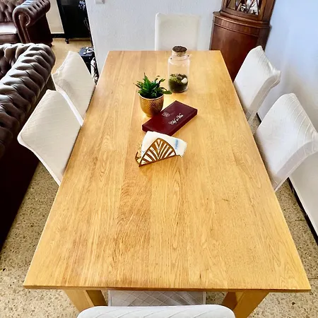 Apartament 3br - Beachfront Balcony Haven